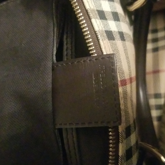Authetic Burberry bag and wallet - Picture 9 of 9